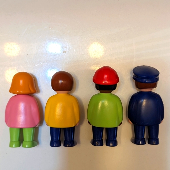 Playmobile Airport Shuttle Bus and People, 2011 - Picture 3 of 7